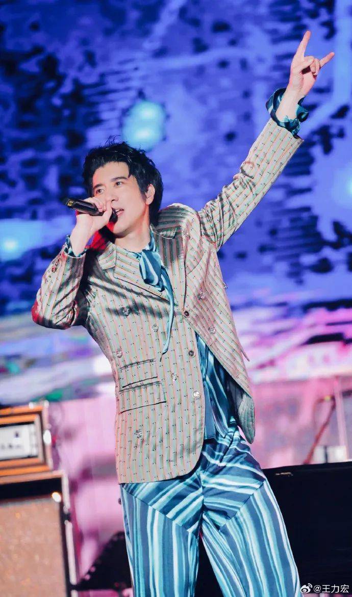 王力宏突遭起诉！