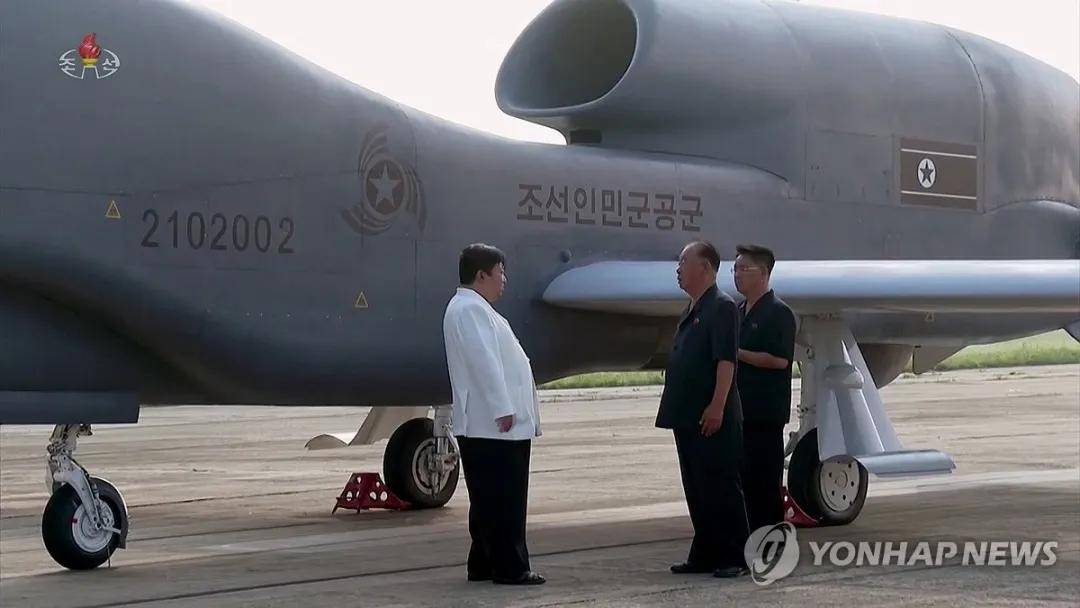 惊掉下巴！朝鲜“全球鹰”战略无人机曝光，如何像素级“复刻”？